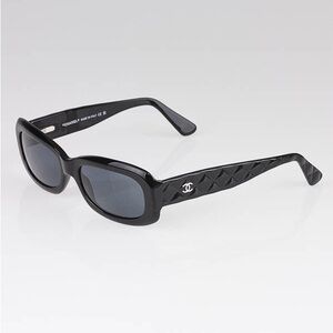 CHANEL Black Frame Quilted CC Logo Sunglasses-5094